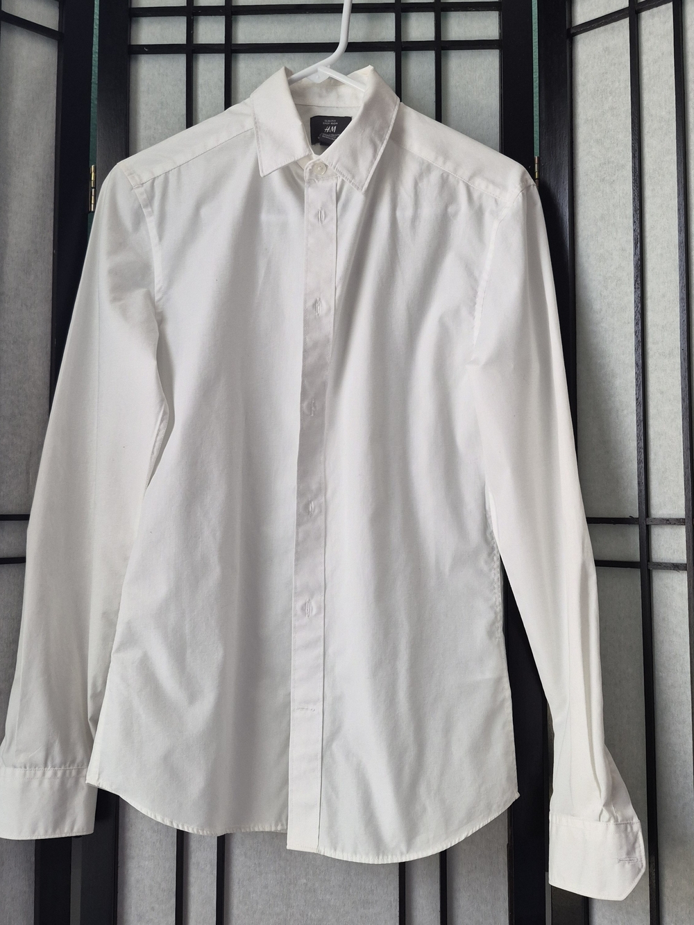 H&M Men's White Slim-Fit Dress Shirt